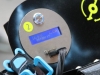 maker-faire-berlin-2017-170-smartphone-laden-dynamo-fahrrad-display-nah