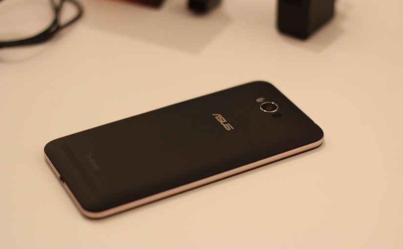 ASUS Zenfone Max ausgepackt und erster Eindruck