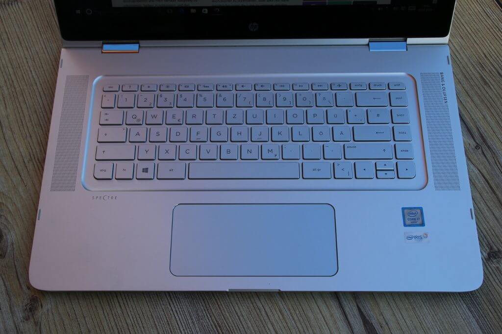 HP-Spectre-x360-ap006ng-Tastatur-und-Touchpad