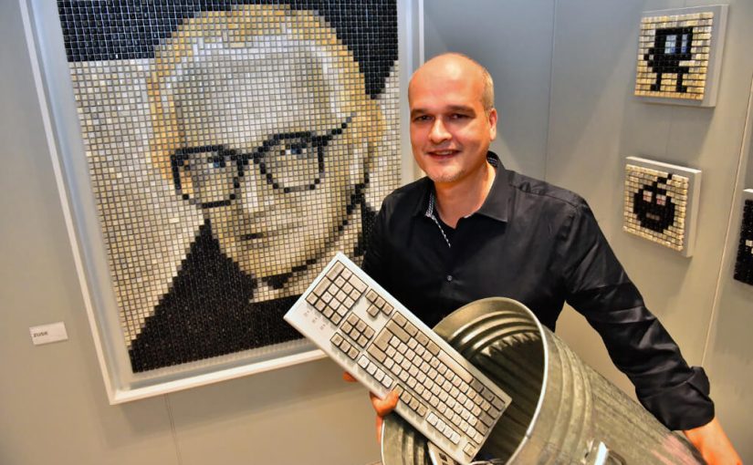 Recycling-Pixelkunst mit Tasten