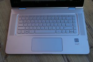 HP Spectre x360 ap006ng Tastatur und Touchpad