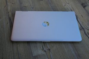 HP Spectre x360 ap006ng zugeklappt vorne