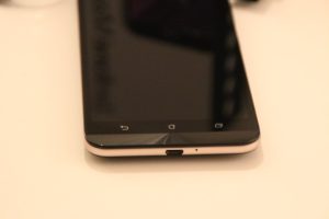 ASUS Zenfone Max4