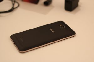ASUS Zenfone Max7