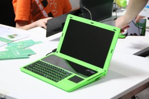 Maker faire berlin 2017 008 pi top gruen