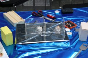 Maker faire berlin 2017 164 teelichtmaschine curiependel