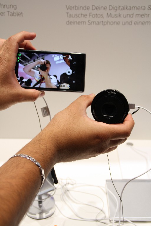 Sony cybershot qx10 smartphone mit mir